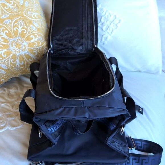 VERSACE Luxury Parfums Travel/ Weekender Tote/ Backpack Duffle NWOT - Picture 11 of 16
